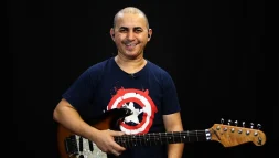 Licks com two hands - Tapping