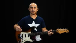 Conectando shapes no CAGED - D maior