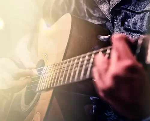 Descubra a experiência transformadora de tocar violão!
