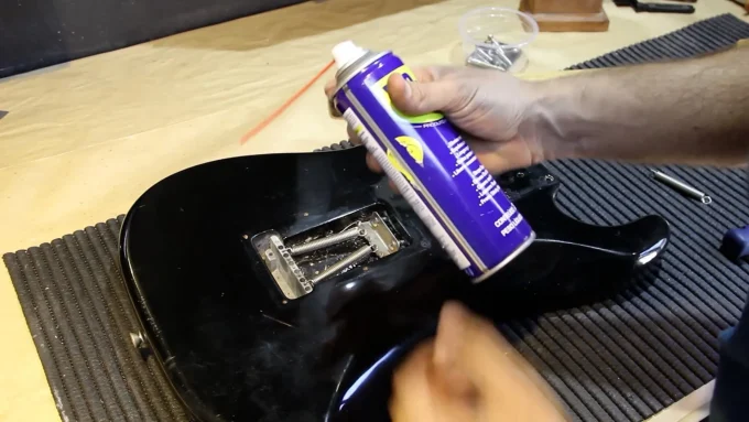Stratocaster - Desmontagem
