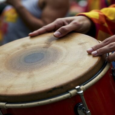 Domine a batida perfeita do samba